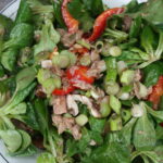 Feldsalat mit Himbeervinaigrette